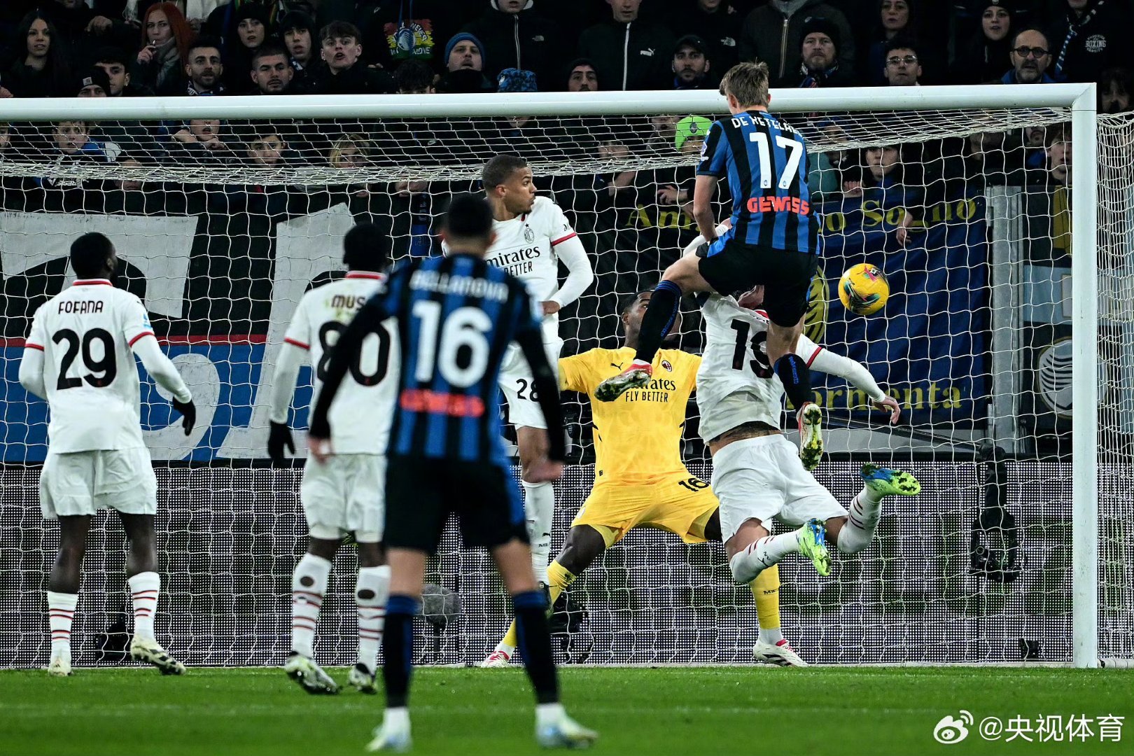 也帮助他在 也帮助他在