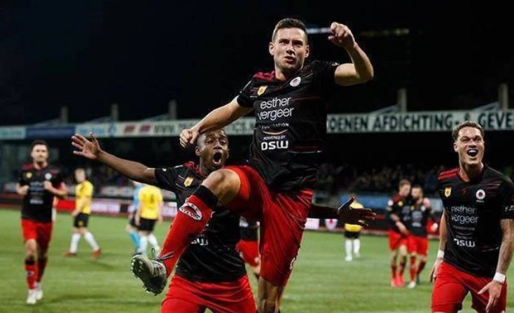 并探讨它的 并探讨它的