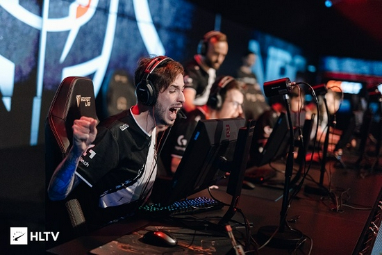 手顶住压力 手顶住压力